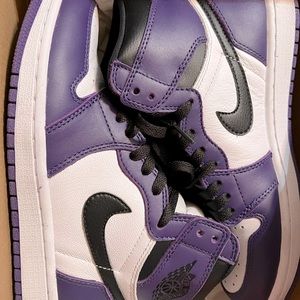 Court Purple Jordan 1 size 7.